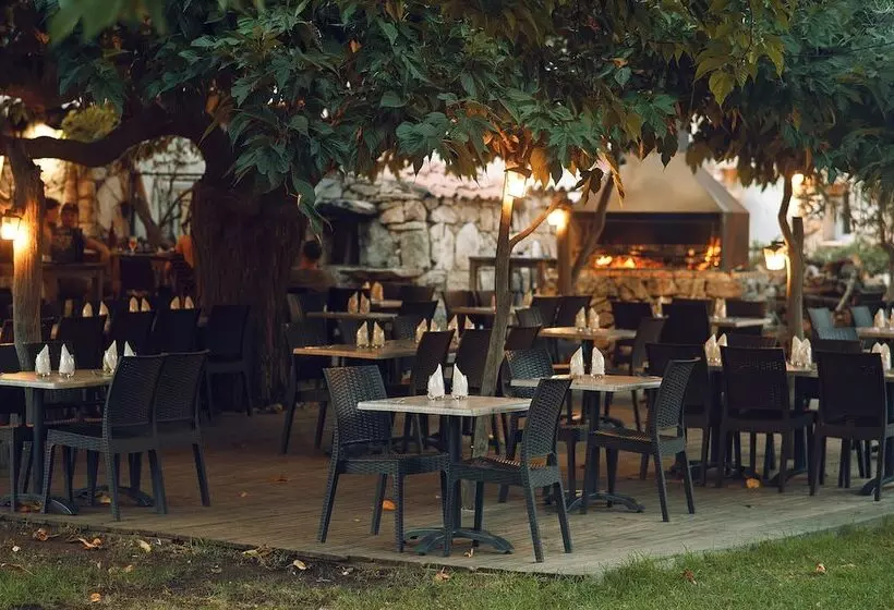 Hotelli Domaine Machja