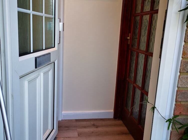 هتل Impeccable 1 Bed Lodge In Eastleigh