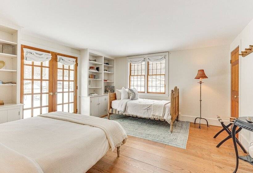 Litchfield County Historic Estate: 10 Acres + Pool