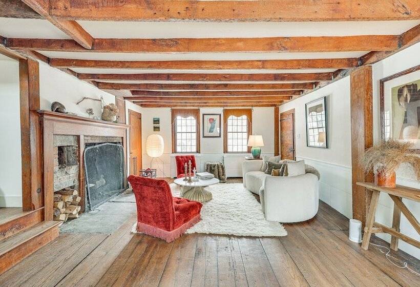 Litchfield County Historic Estate: 10 Acres + Pool