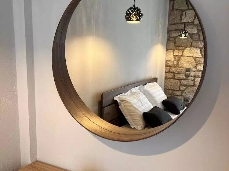 Michelangelo Suites And Apartments