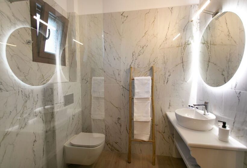 Michelangelo Suites And Apartments