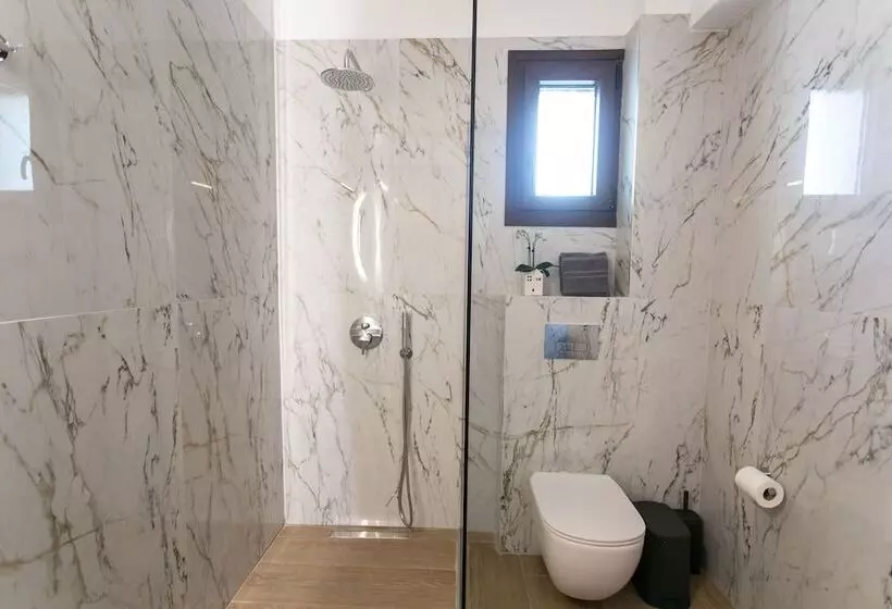 Michelangelo Suites And Apartments