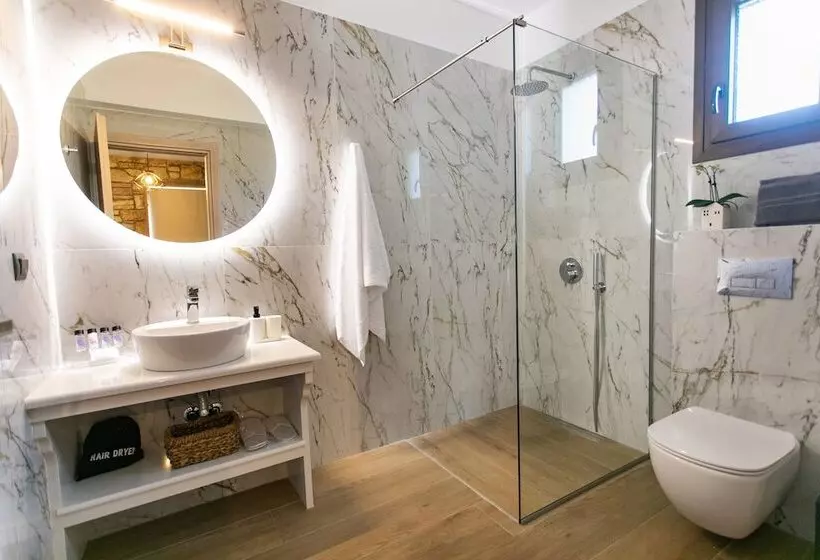 Michelangelo Suites And Apartments