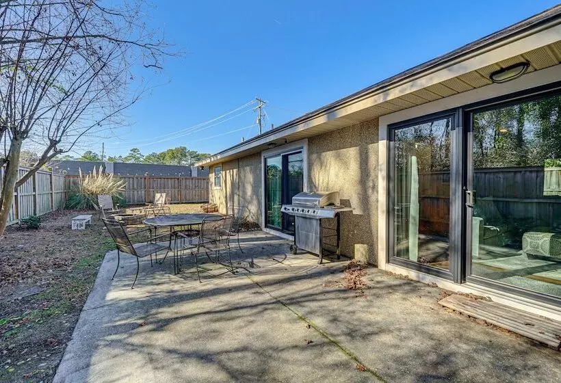 Northeast Wilmington Home ~ 5 Mi To Beach!