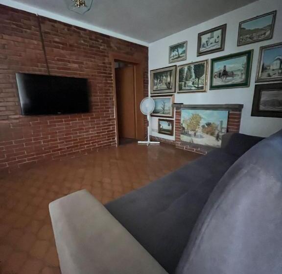 پانسیون Enzo’s House