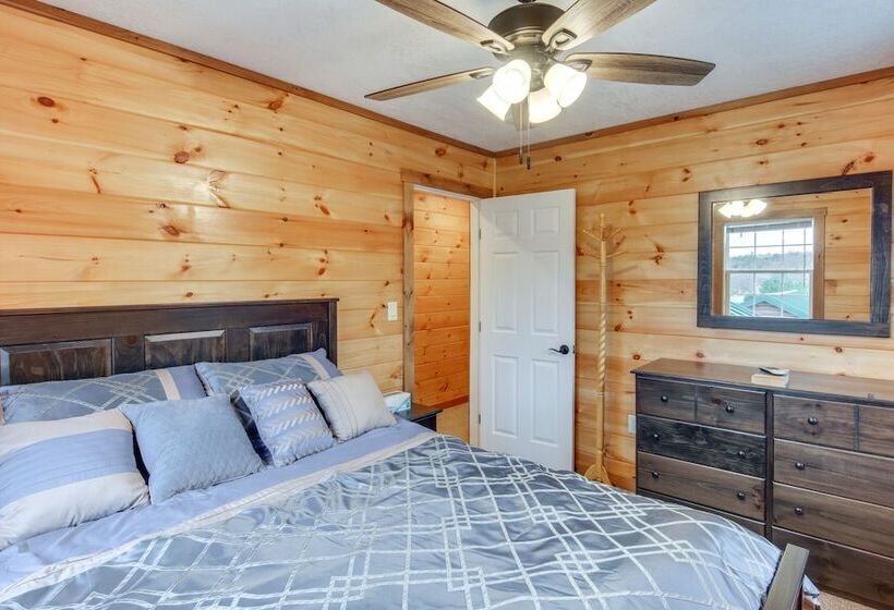 Houtzdale Home W/ Shuffleboard & Pickleball!