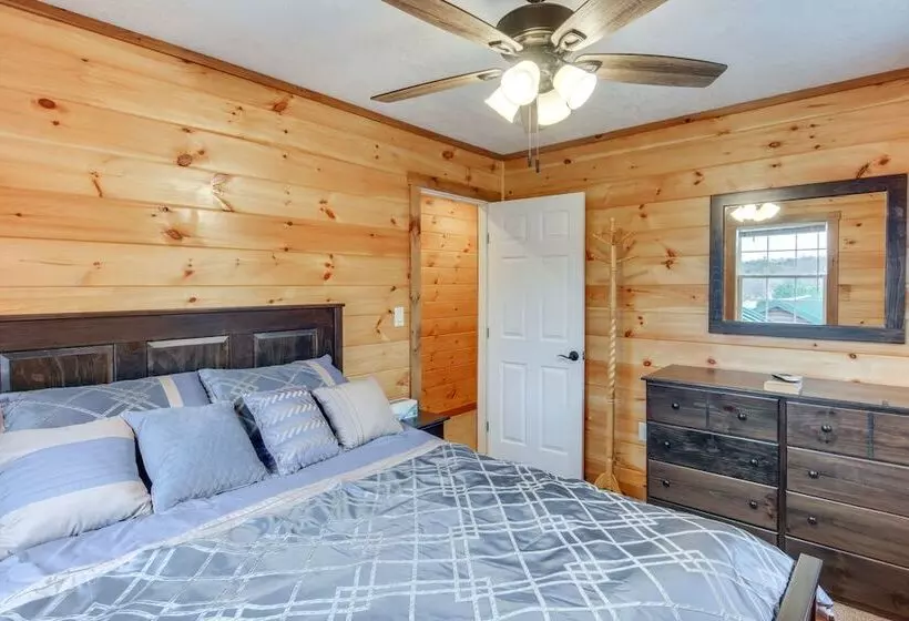 Houtzdale Home W/ Shuffleboard & Pickleball!