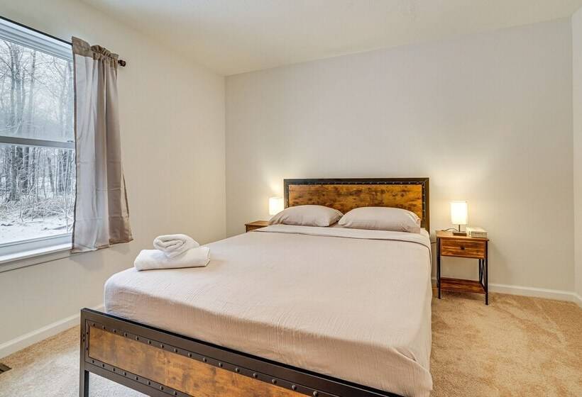 Poconos Retreat W/ Lake Access 5 Mi To Kalahari!