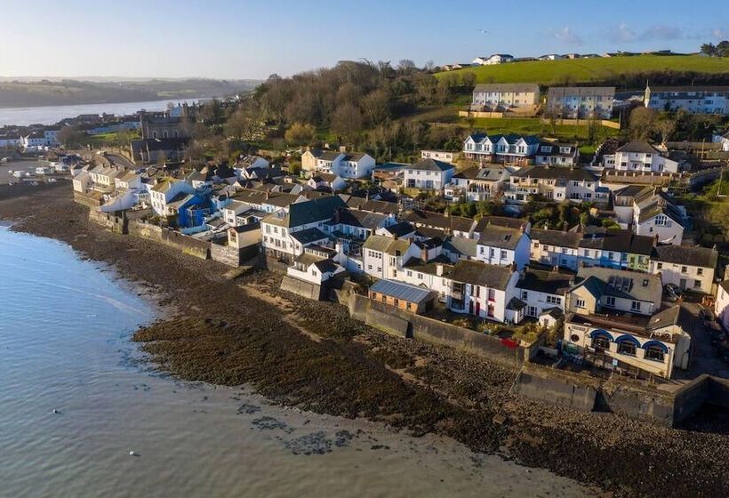 Residenz Appledore Home With Panoramic Estuary View