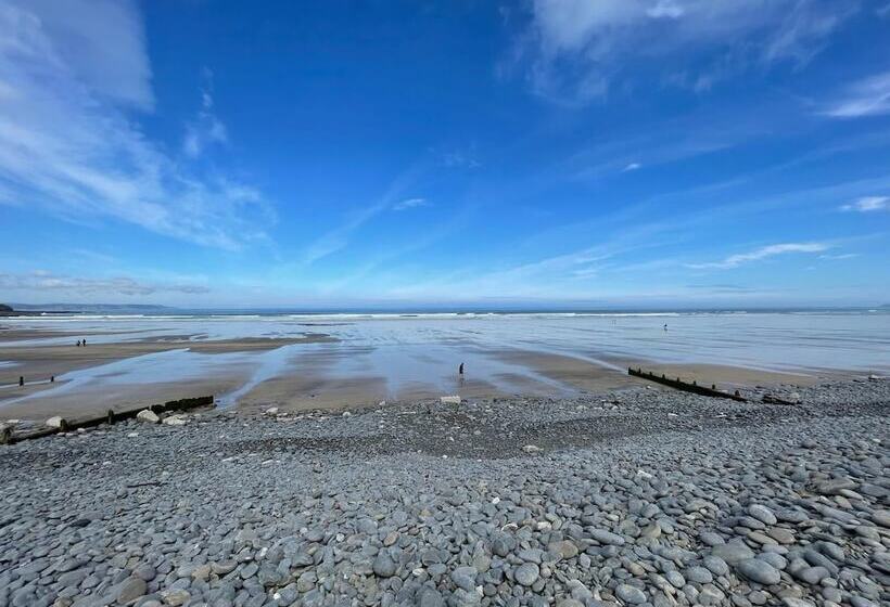 Residenz Appledore Home With Panoramic Estuary View