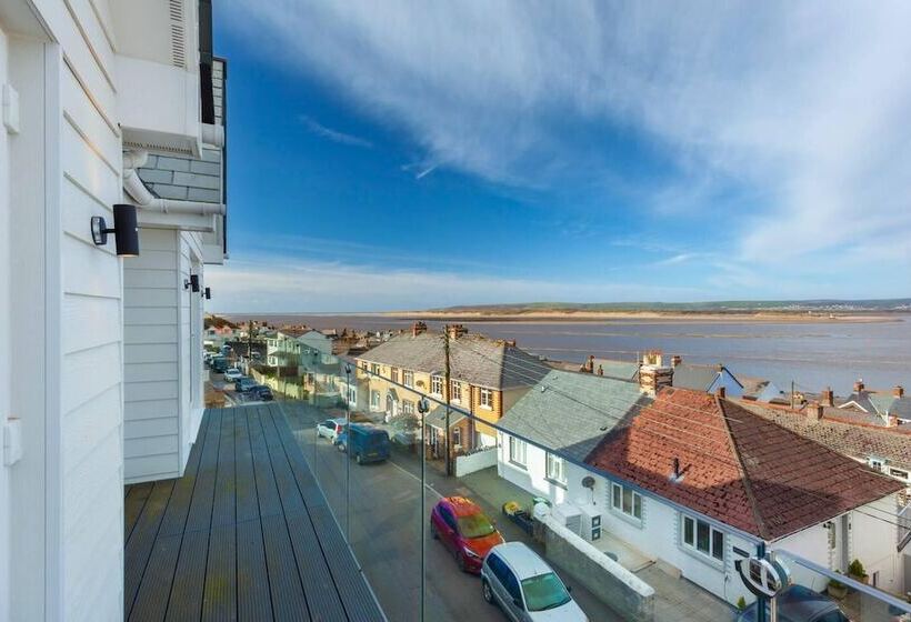 Residenz Appledore Home With Panoramic Estuary View