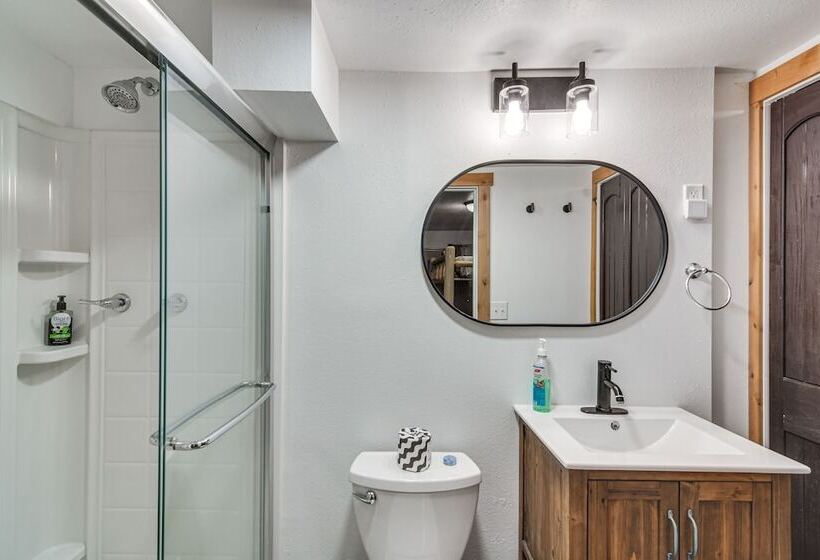 Riverfront Pine Cabin W/ Hot Tub & Mountain Views!