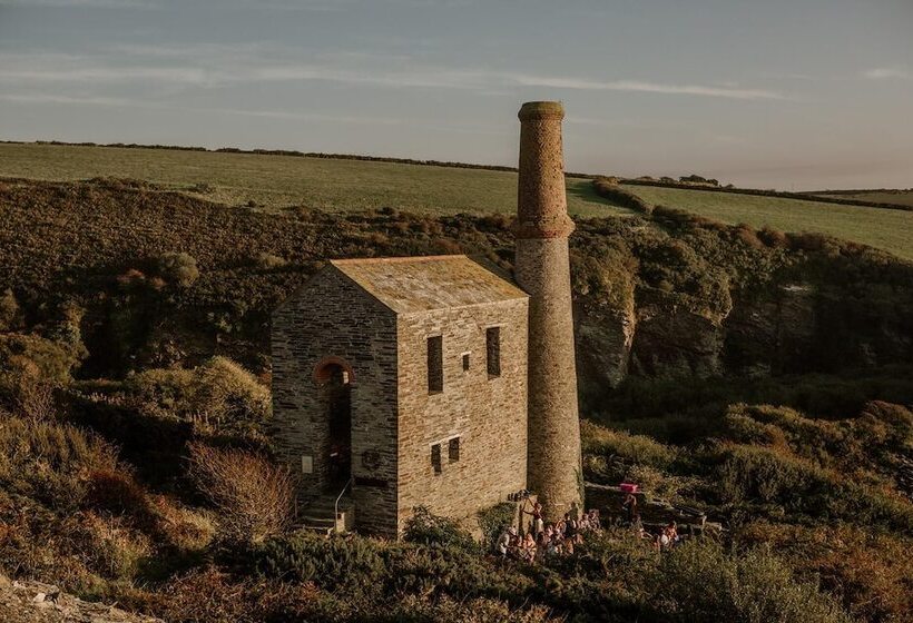Stunning Cornish Tipi With Sea Views