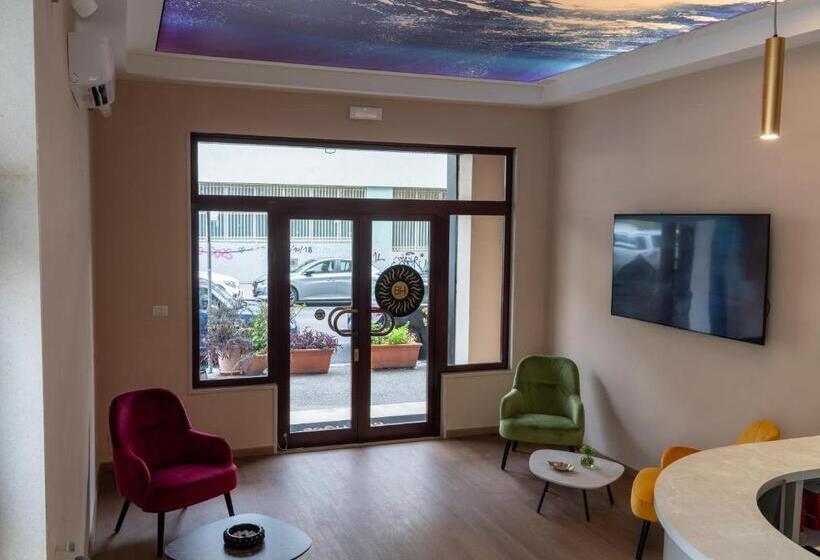 The Sun Hotel Boutique Napoli