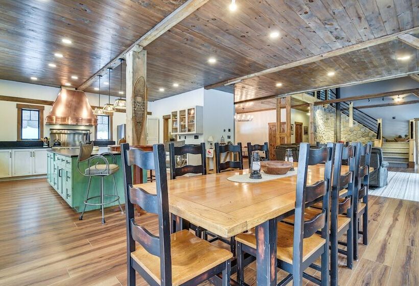 Maine Home W/ Hot Tub & Snowmobile Trail Access!