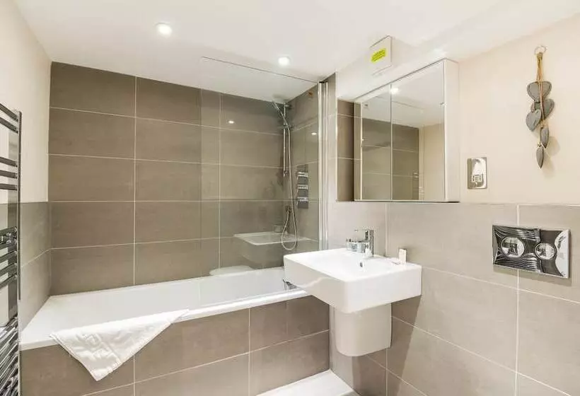 Victoria Vincent Square By Viridian Apartments