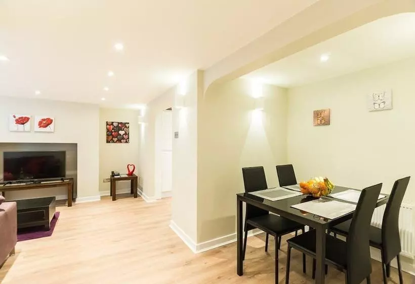 Victoria Vincent Square By Viridian Apartments