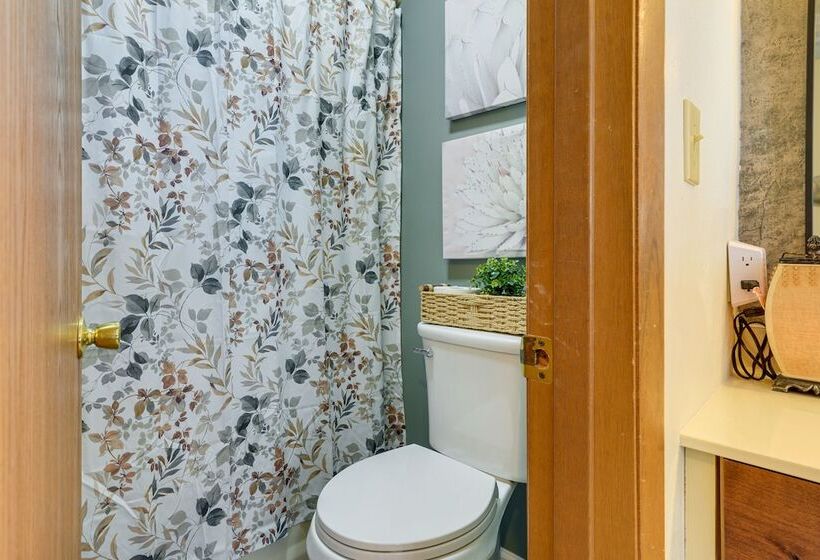 Year Round Hidden Valley Home: Ski, Hike & More!