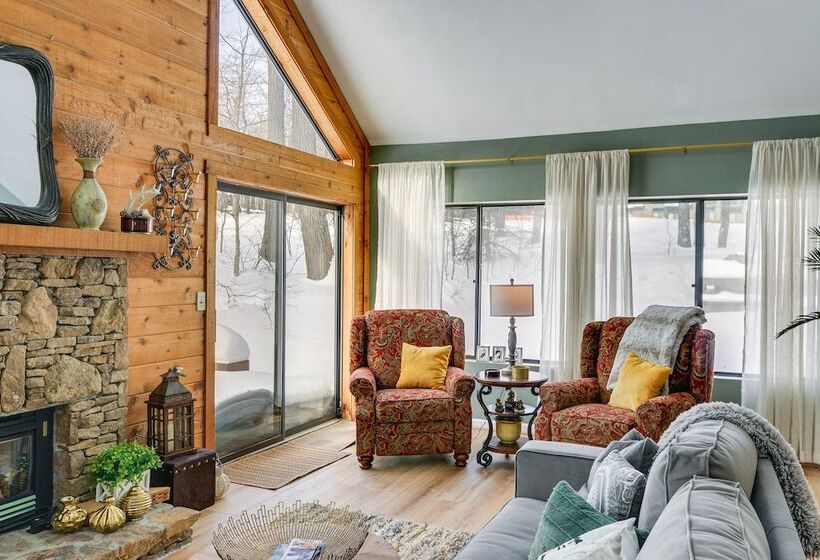 Year Round Hidden Valley Home: Ski, Hike & More!