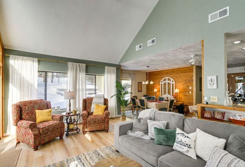 Year Round Hidden Valley Home: Ski, Hike & More!