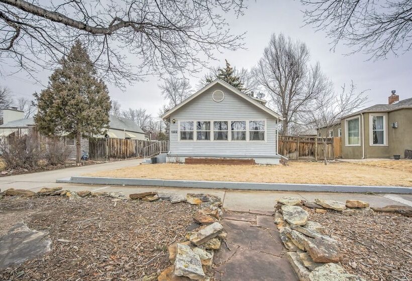 2br Central Location Big Backyard & Dog Friendly!