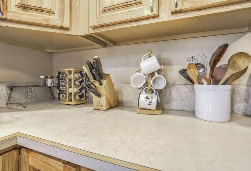 6bdfamily Mountain Getawayhot Tubminutes To Pikes Peak And Charis College