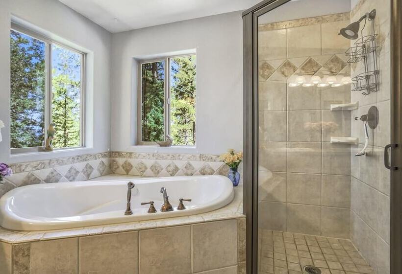 6bdfamily Mountain Getawayhot Tubminutes To Pikes Peak And Charis College