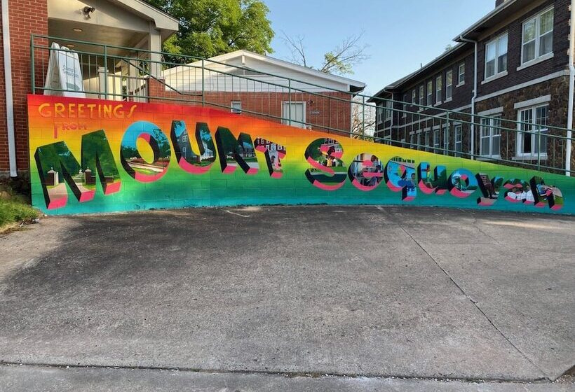 فندق Mount Sequoyah Center