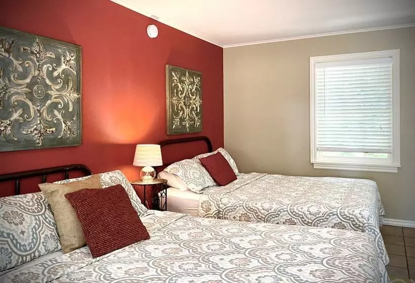 ホテル Mount Sequoyah Center