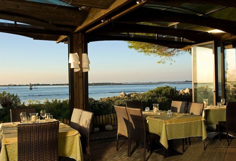 בית מלון כפרי Porto San Vito Resort