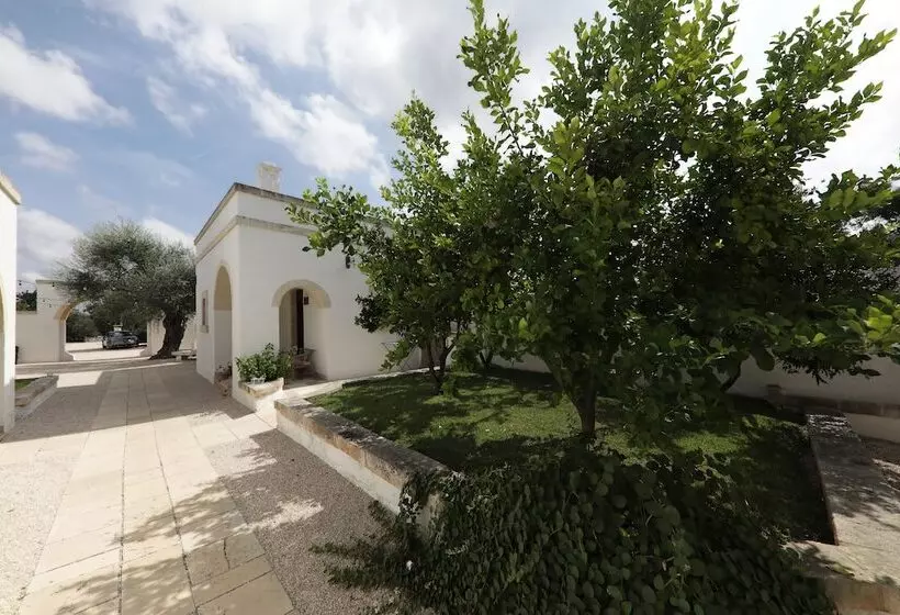 هتل Agriturismo Masseria De Michele