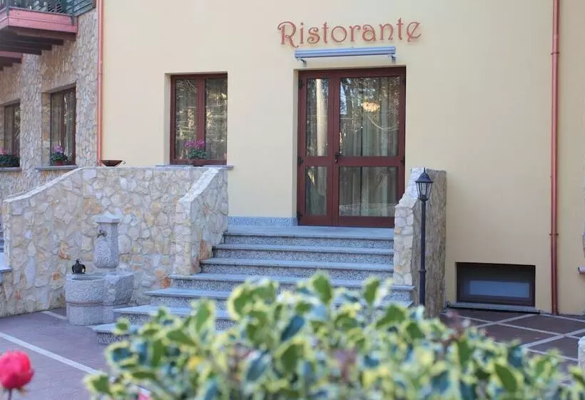 Hotelli Albergo Della Posta