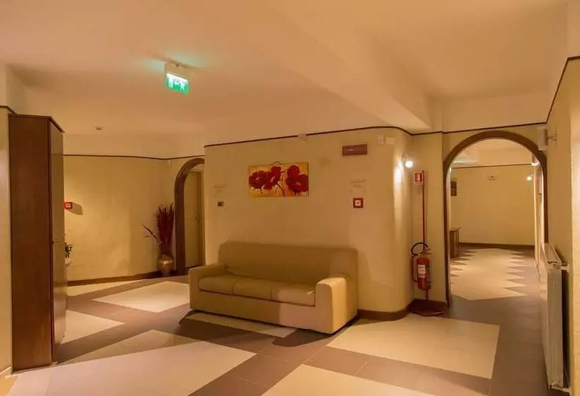 Hotelli Albergo Della Posta