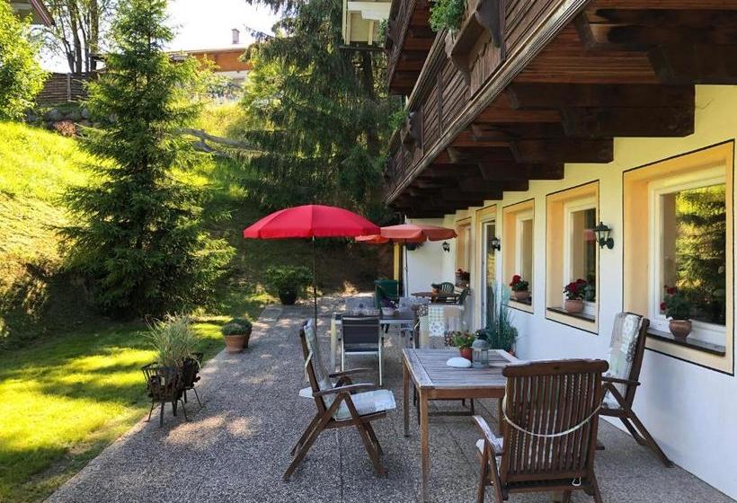 בית מלון כפרי Casa Montana