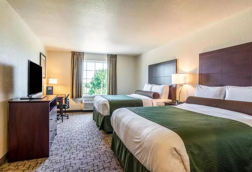 Cobblestone Hotel & Suites – Devils Lake