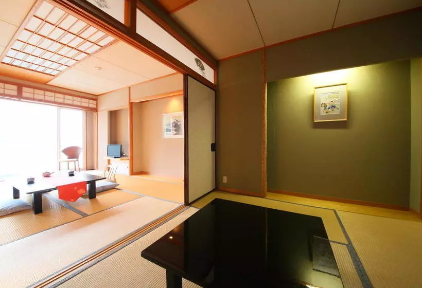 ホテル Nishiizu Crystal View