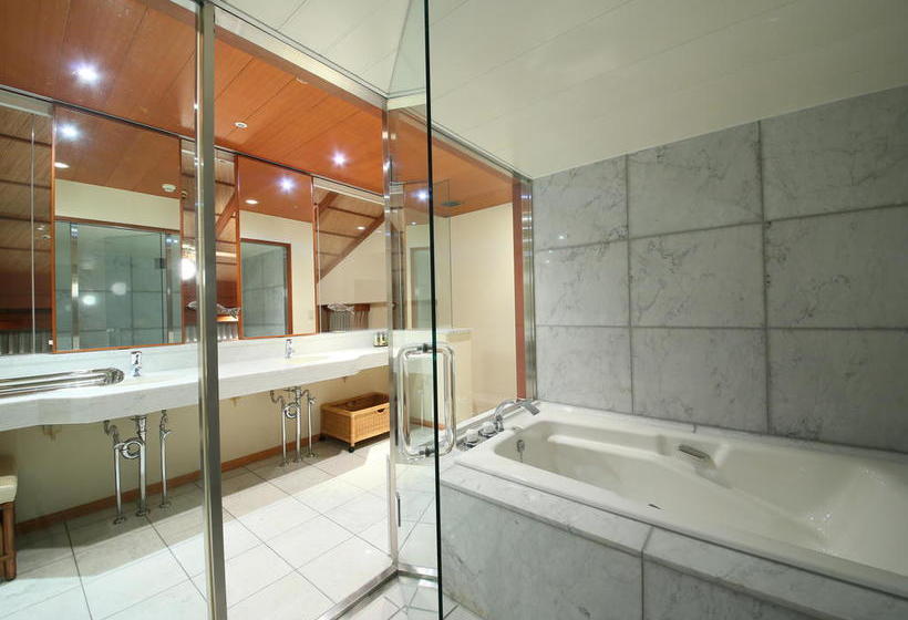 فندق Nishiizu Crystal View