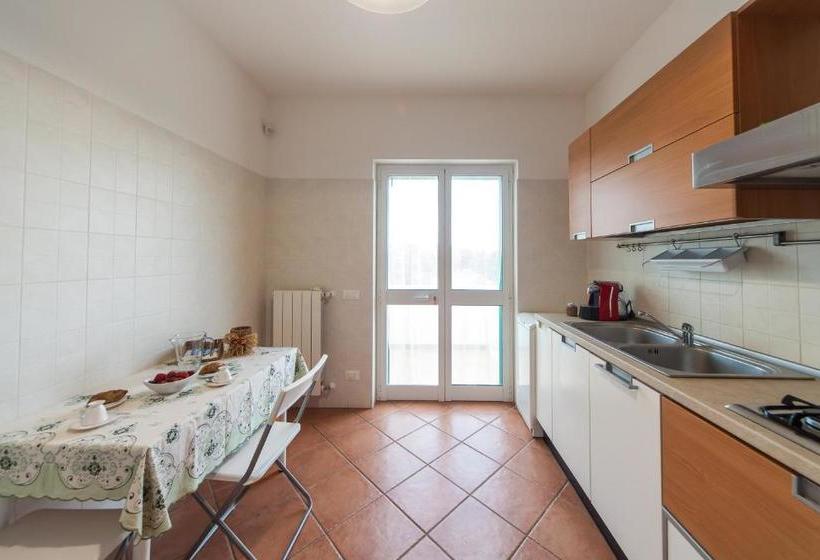 هتل Helloapulia Villa Carenza