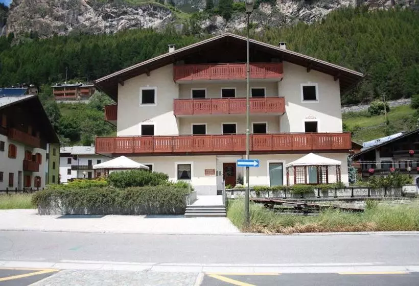 هتل Residence Casa Martinelli