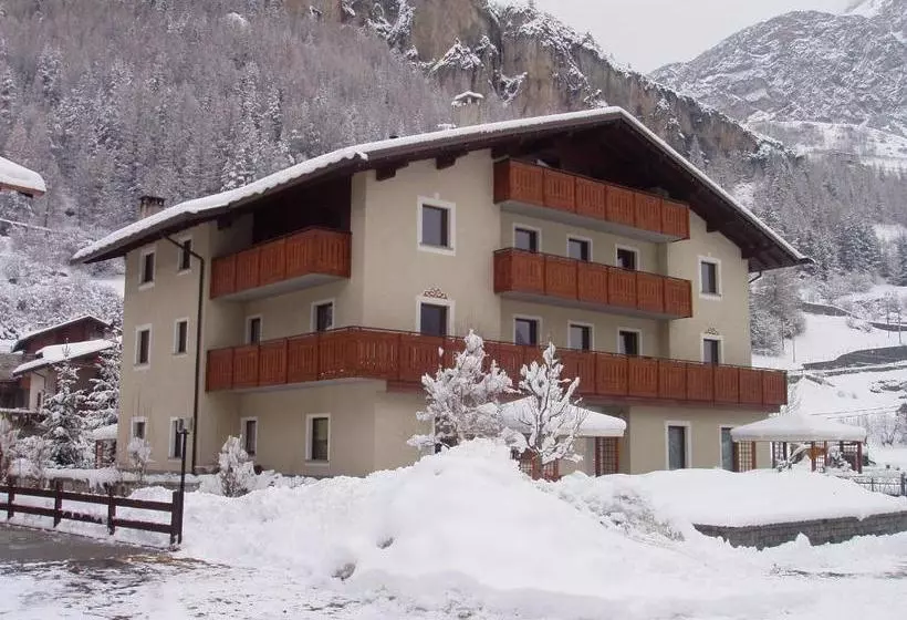 هتل Residence Casa Martinelli