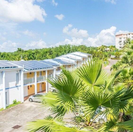 هتل Residence Les Cayalines