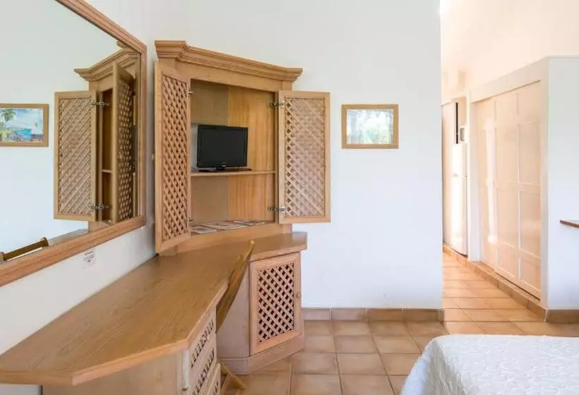 هتل Residence Les Cayalines
