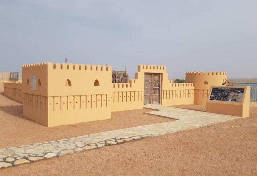 هتل Turtle Beach Resort