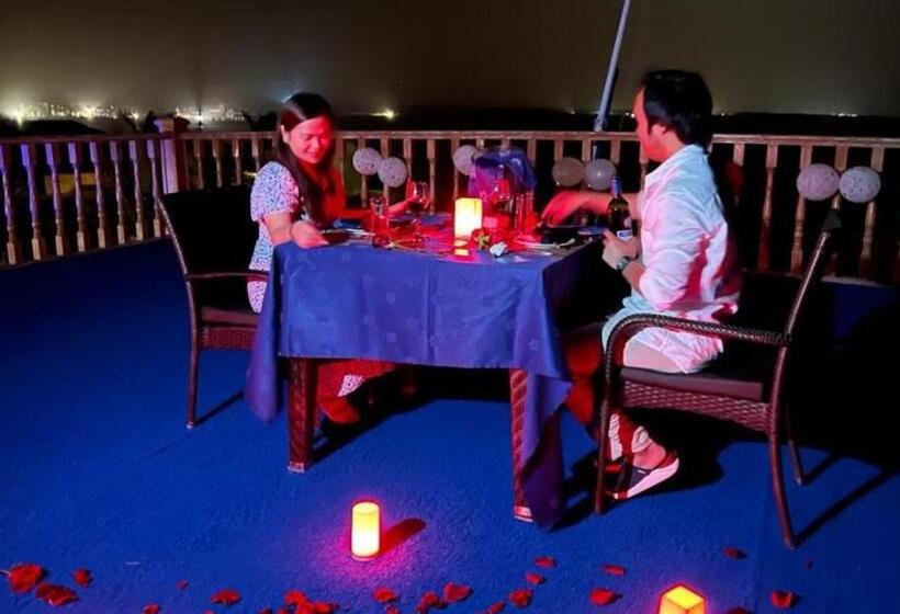 هتل Turtle Beach Resort