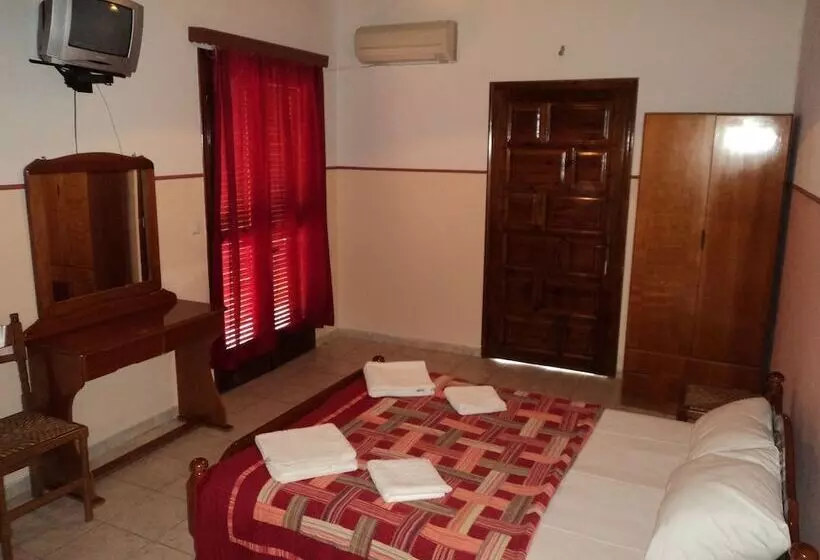 Manolia Studios