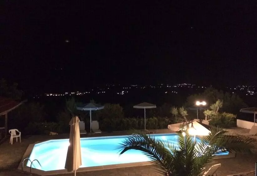 Manolia Studios