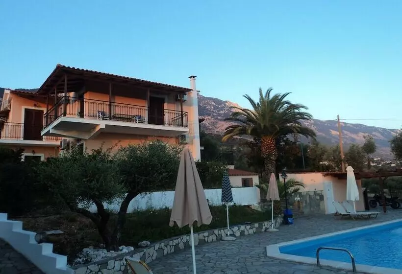 Manolia Studios