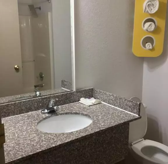 Motel 6 Augusta, Ks