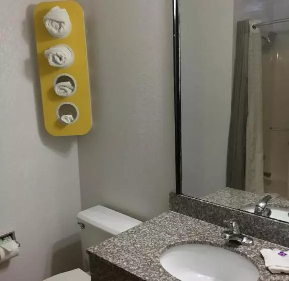 Motel 6 Augusta, Ks